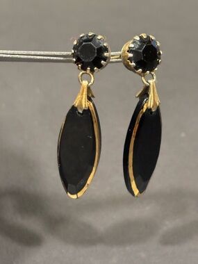 Elegant Black Onyx Gold Drop Earrings - 60s/70s vintage